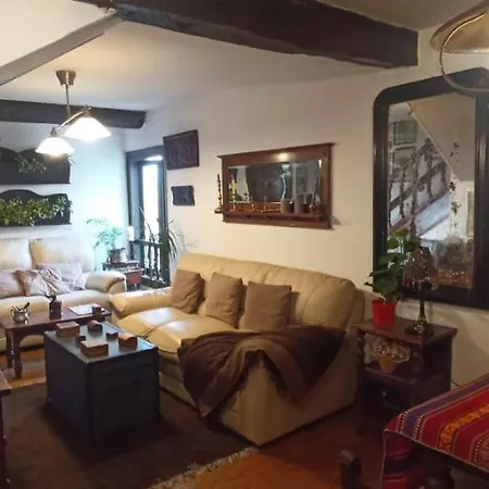 홈스테이 Casa Maria 코밀라스